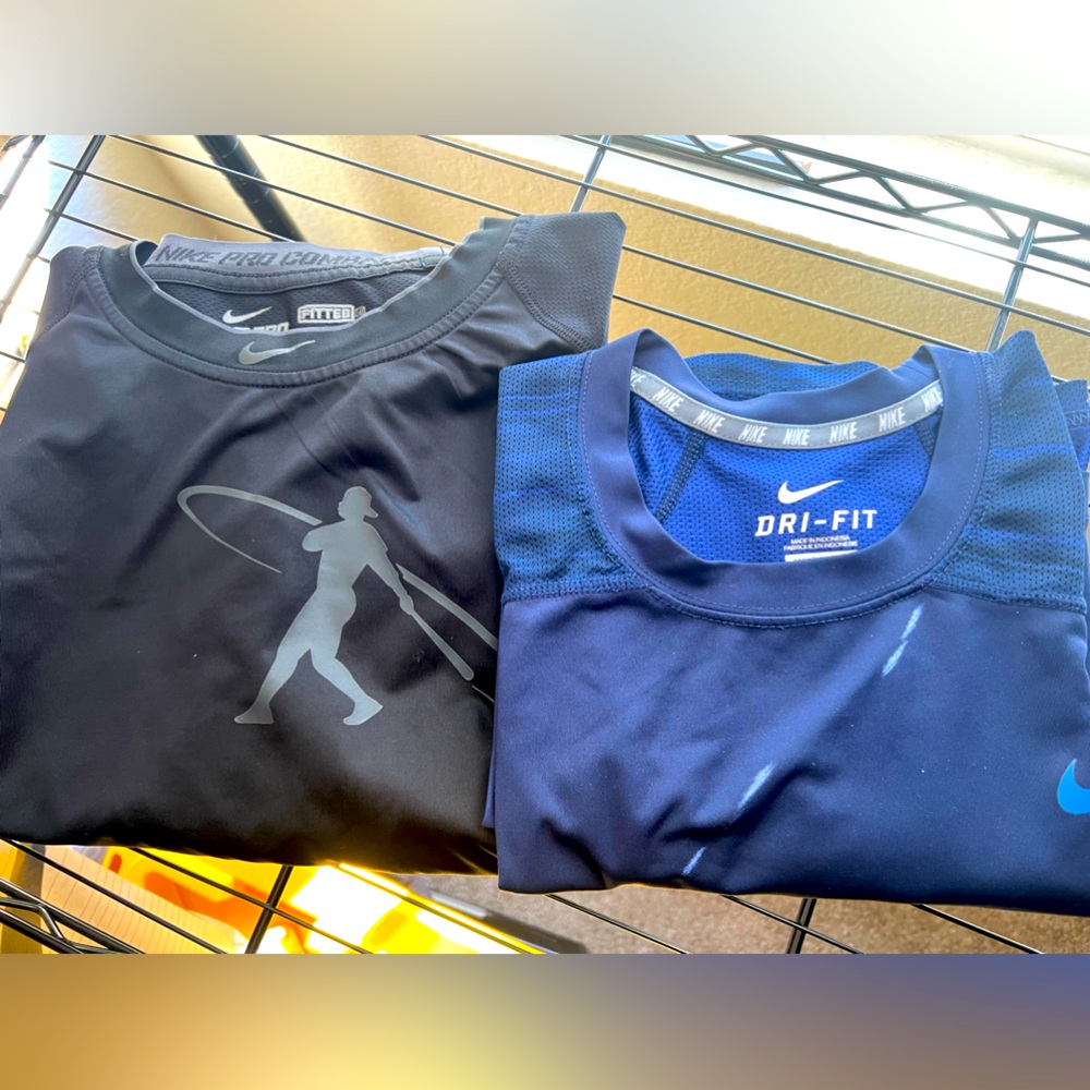 Bundled: Gently worn Nike Dri-fit shirts in xxl for men